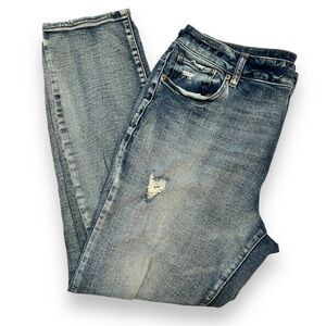 MAURICES high rise women distressed jeans straight leg size 14